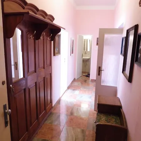 Kamil Apartment *
