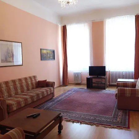 Kamil Apartment *